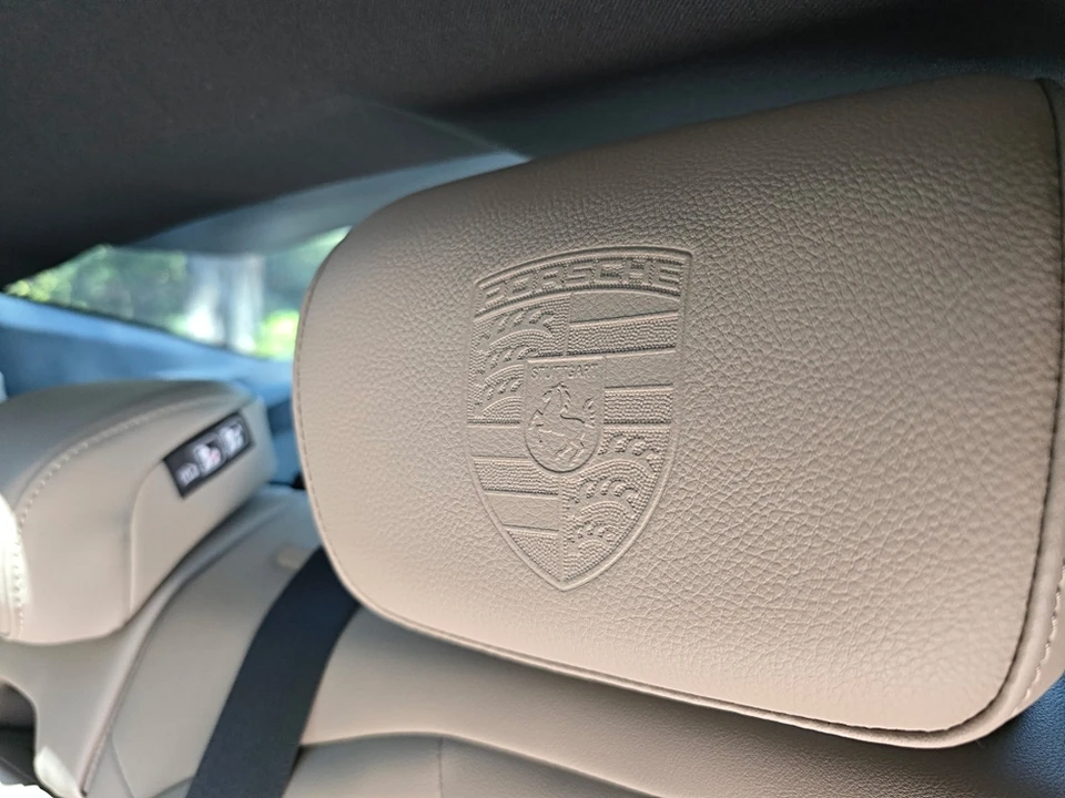 2022 Porsche Taycan - Image 28 of 31