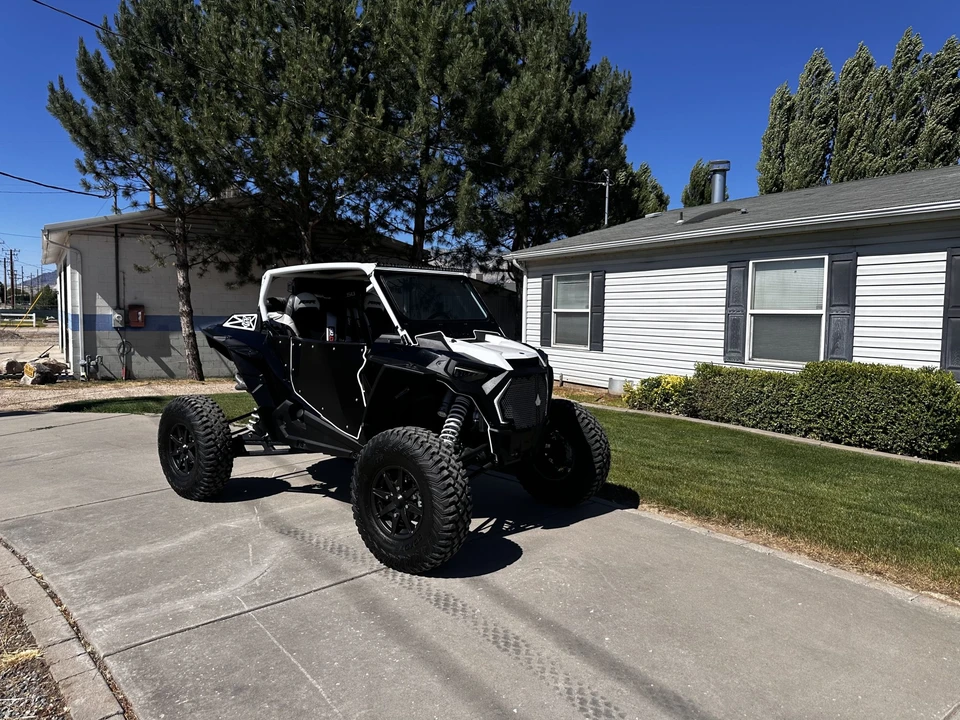 2021 Polaris - Image 6 of 31