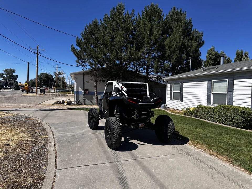 2021 Polaris - Image 3 of 31