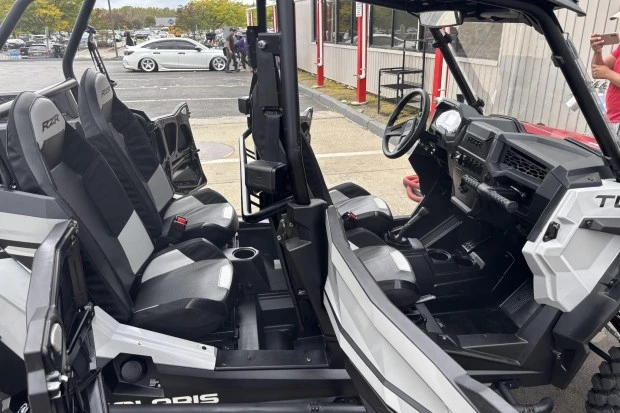 2021 Polaris - Image 4 of 7
