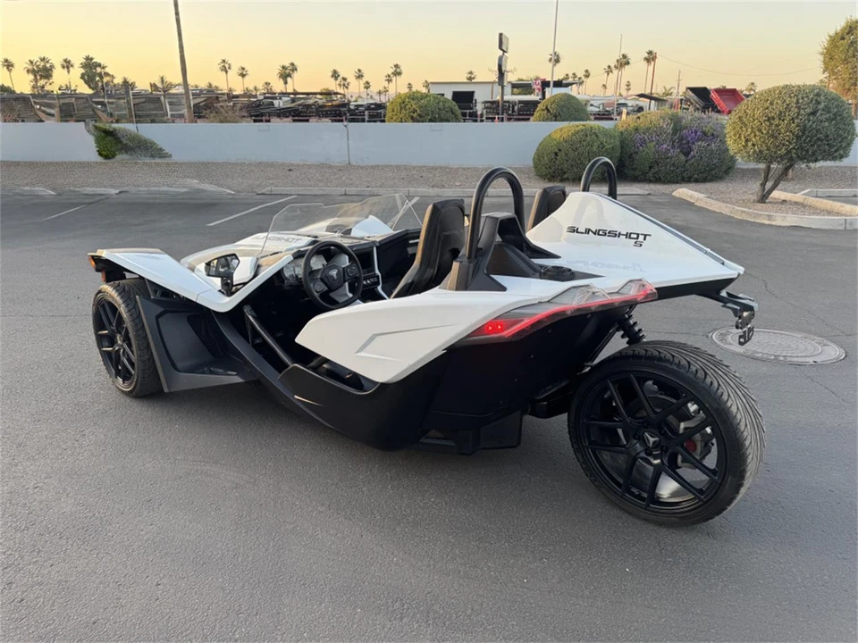 2021 Polaris Slingshot - Image 5 of 18
