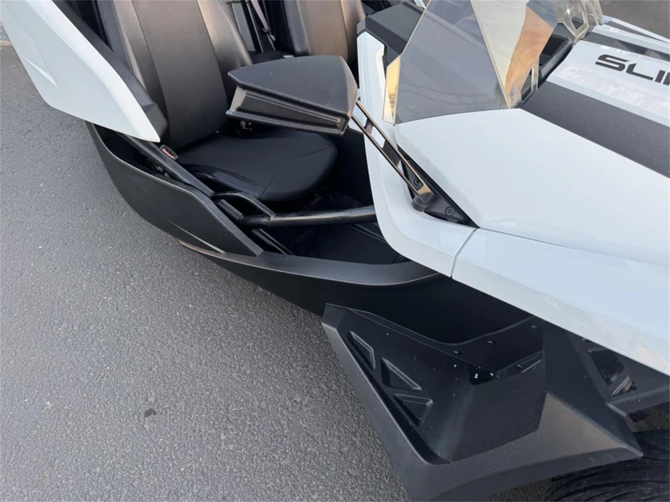 2021 Polaris Slingshot - Image 8 of 18
