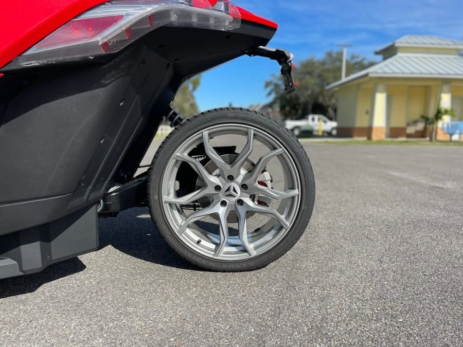 2021 Polaris Slingshot - Image 8 of 31