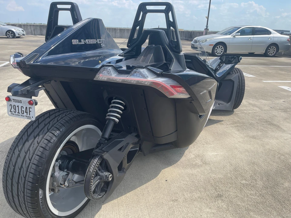 2021 Polaris Slingshot - Image 15 of 31