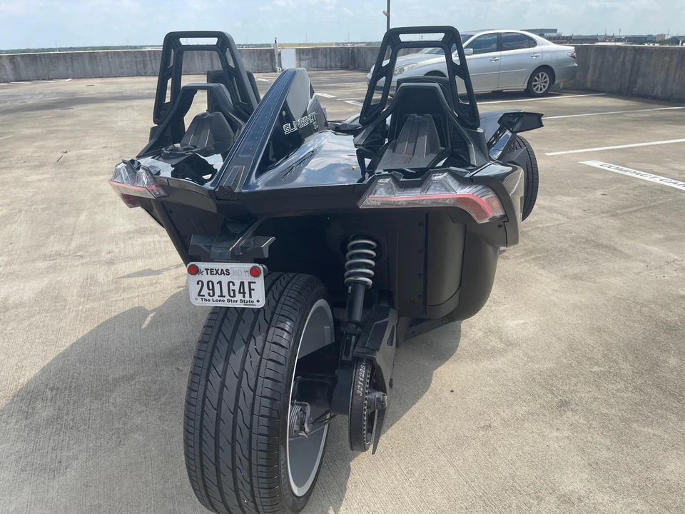 2021 Polaris Slingshot - Image 13 of 31