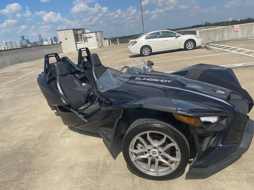 2021 Polaris Slingshot - Image 23 of 31