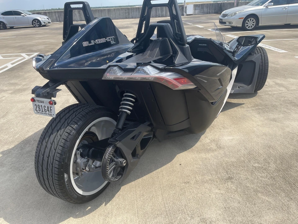 2021 Polaris Slingshot - Image 17 of 31