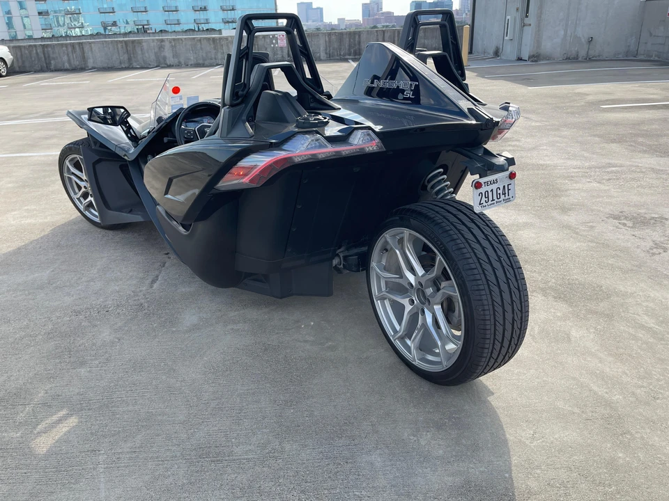 2021 Polaris Slingshot - Image 12 of 31