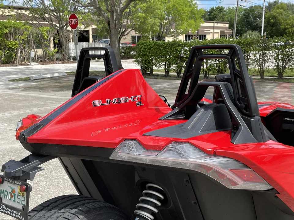 2021 Polaris Slingshot - Image 24 of 31