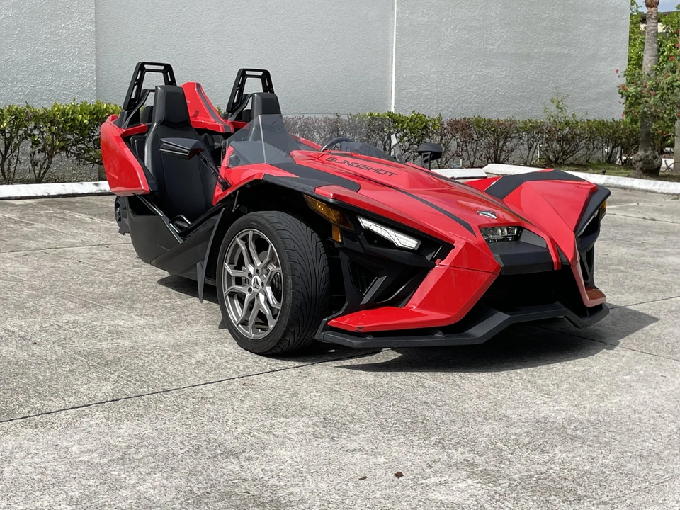 2021 Polaris Slingshot - Image 13 of 31