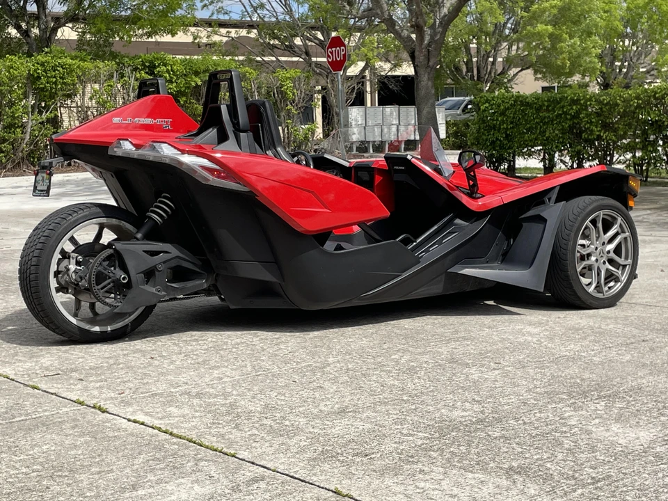 2021 Polaris Slingshot - Image 9 of 31