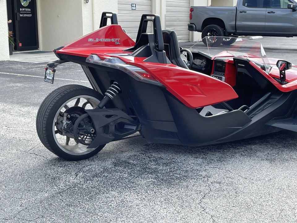 2021 Polaris Slingshot - Image 26 of 31