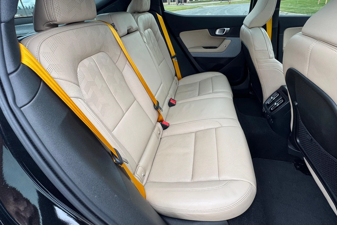 2021 Polestar 2 - Image 25 of 31