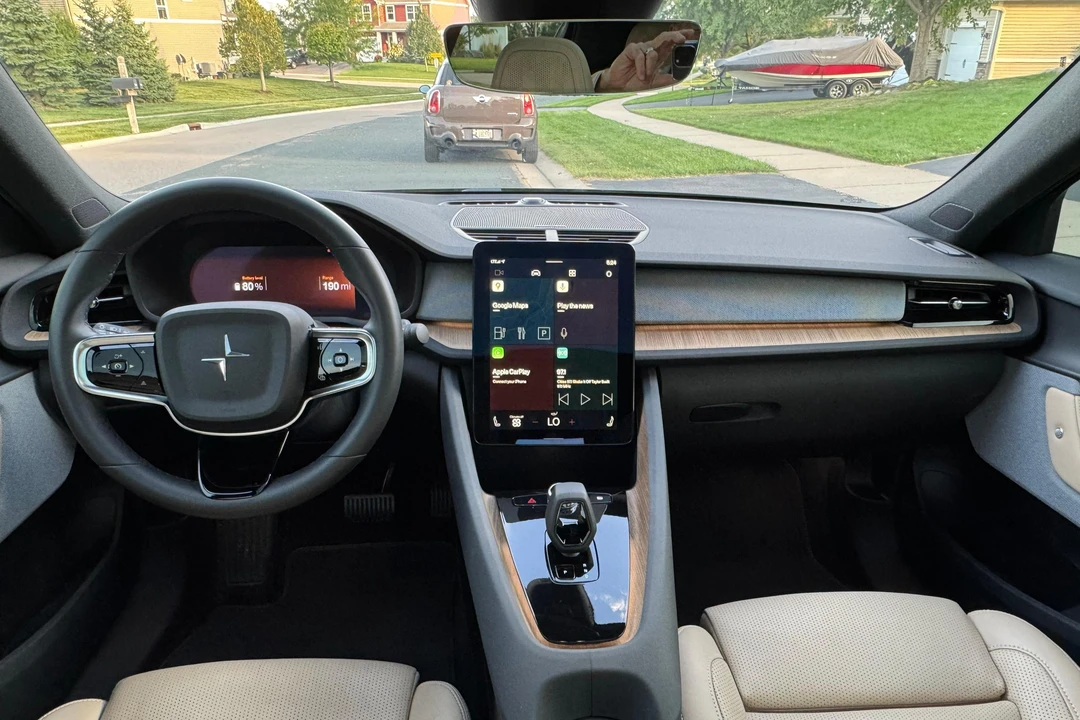 2021 Polestar 2 - Image 23 of 31