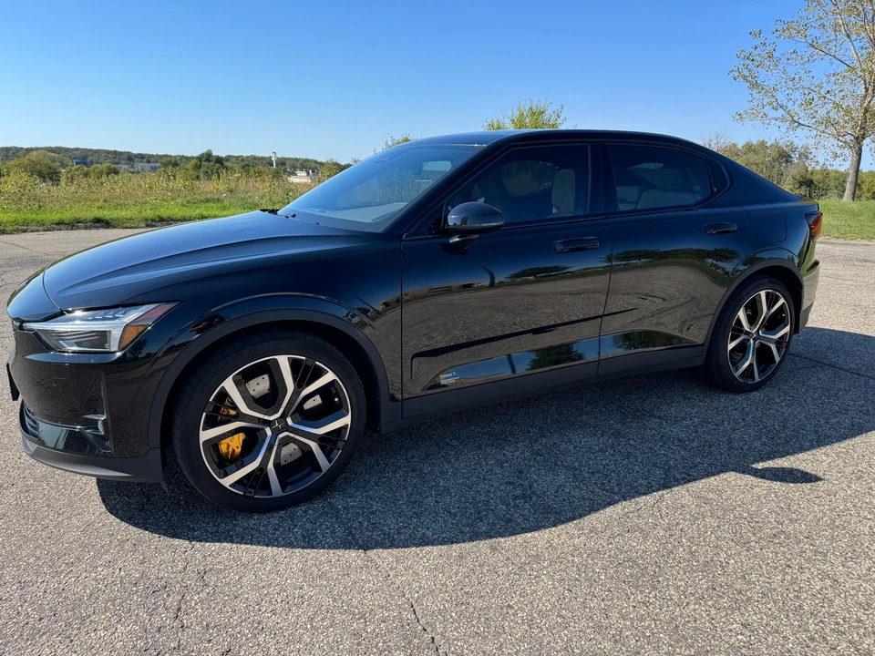 2021 Polestar 2 - Image 10 of 31