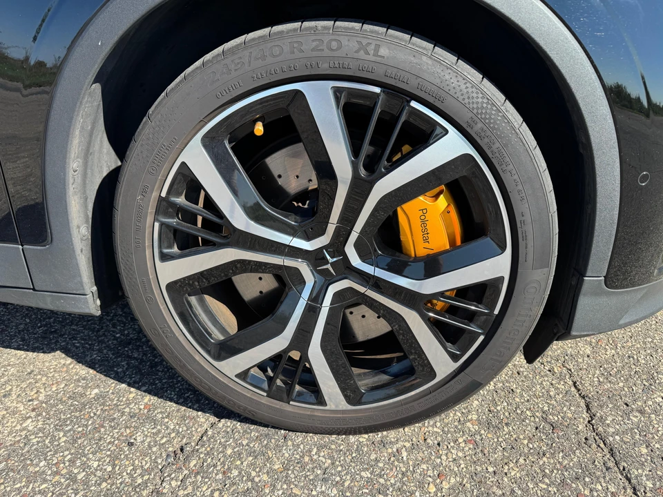 2021 Polestar 2 - Image 22 of 31