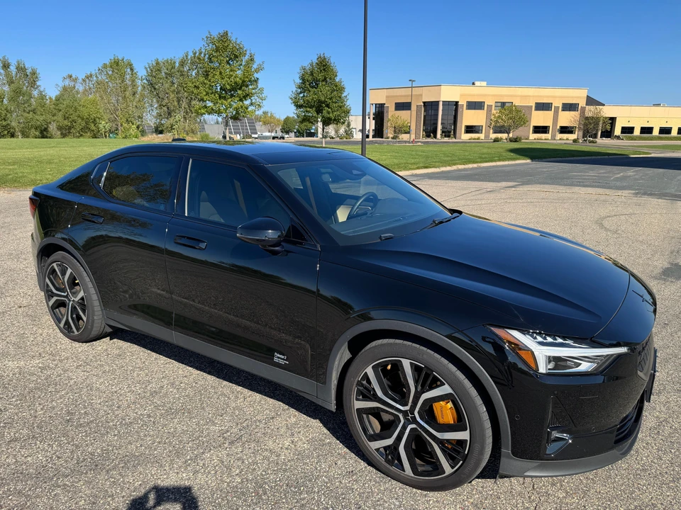 2021 Polestar 2 - Image 17 of 31