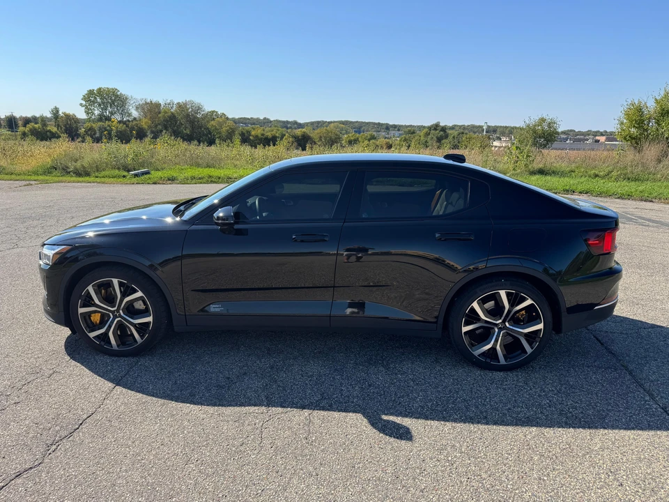 2021 Polestar 2 - Image 11 of 31