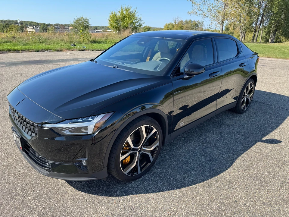 2021 Polestar 2 - Image 8 of 31