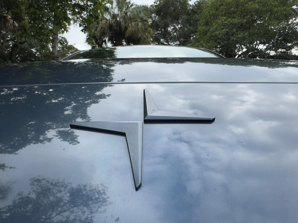 2021 Polestar 2 - Image 15 of 31