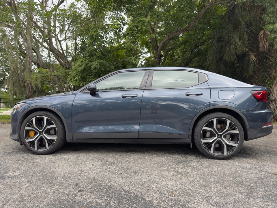 2021 Polestar 2 - Image 7 of 31