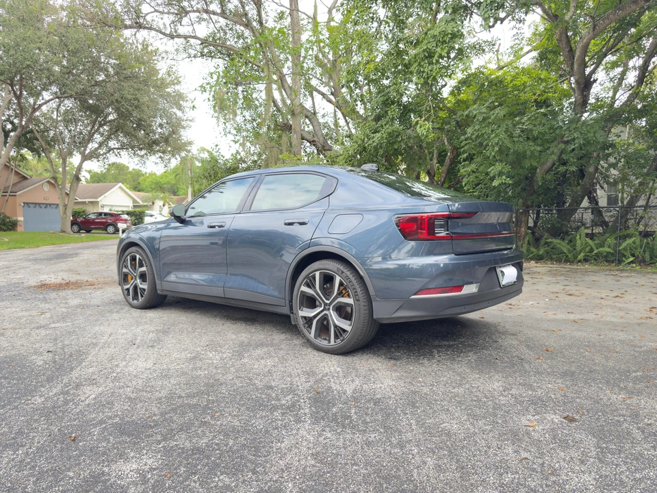2021 Polestar 2 - Image 8 of 31
