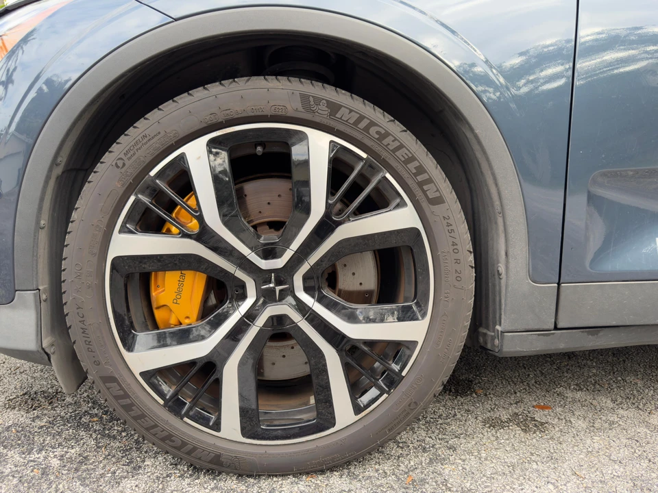 2021 Polestar 2 - Image 17 of 31