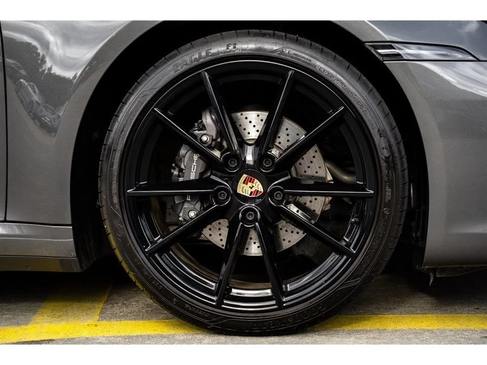 2021 Porsche 992 Carrera - Image 8 of 19