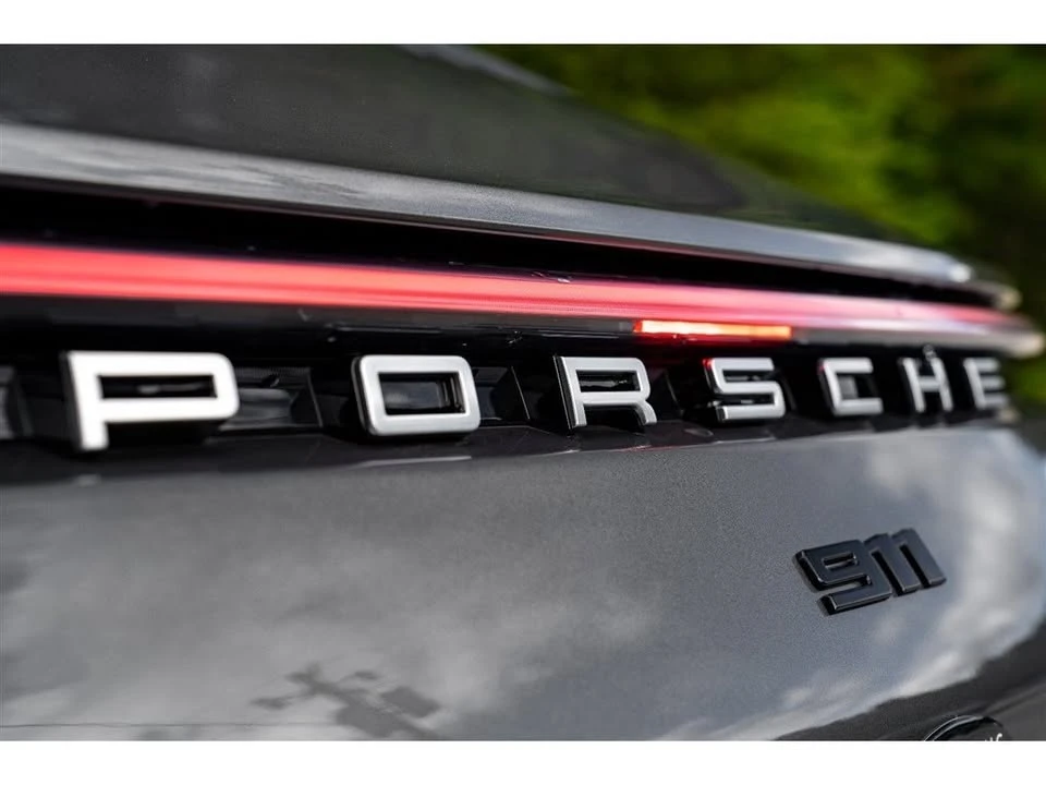 2021 Porsche 992 Carrera - Image 13 of 19