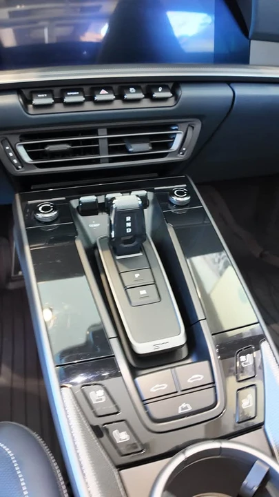 2021 Porsche 992 Carrera - Image 2 of 14