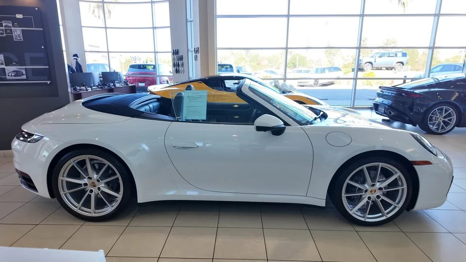 2021 Porsche 992 Carrera - Image 8 of 14