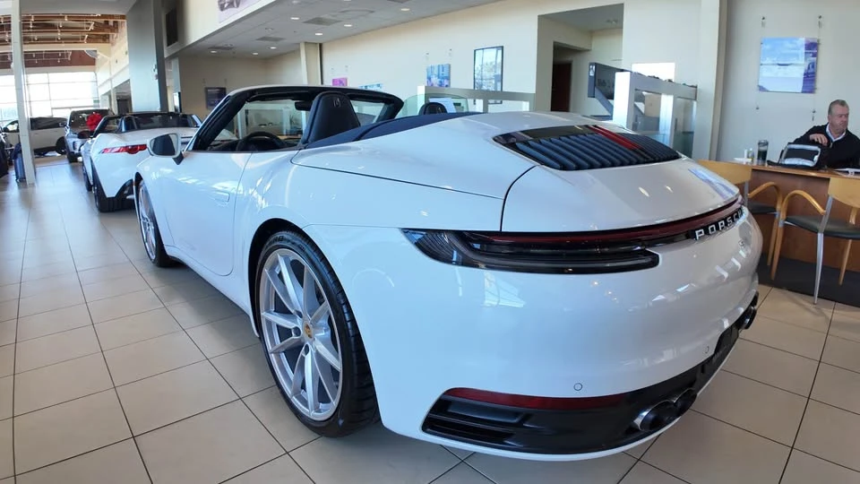 2021 Porsche 992 Carrera - Image 4 of 14