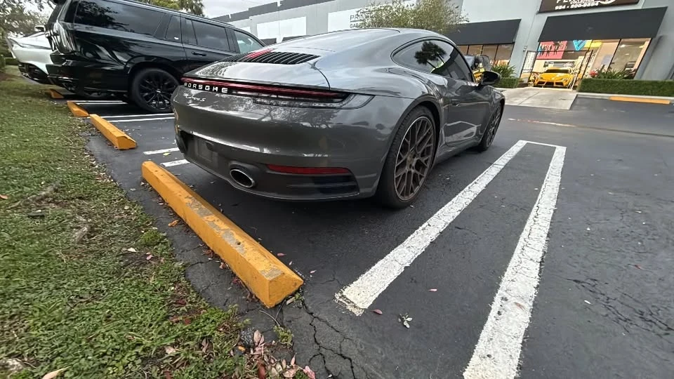 2021 Porsche 992 Carrera - Image 7 of 10