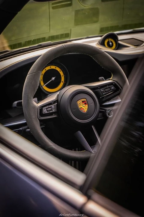 2021 Porsche 992 Carrera 4S - Image 5 of 10