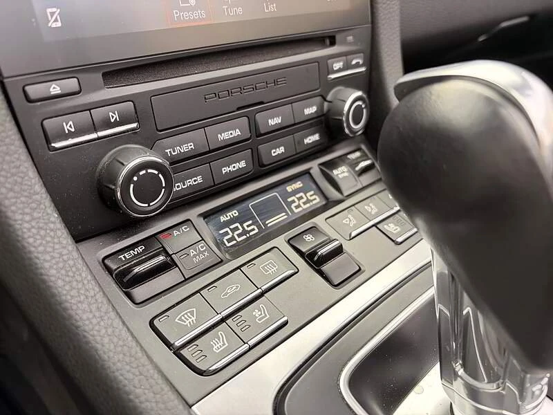 2021 Porsche 718 Boxster - Image 19 of 20