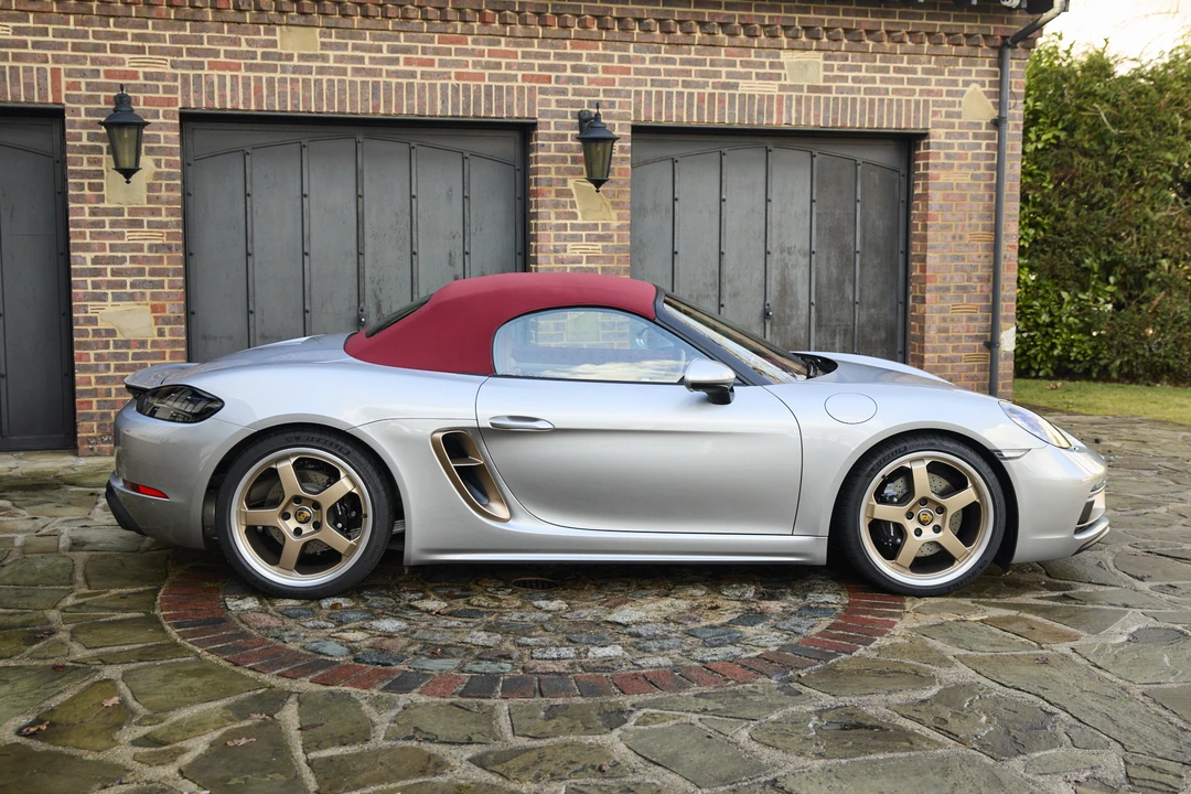 2021 Porsche 718 Boxster - Image 10 of 31
