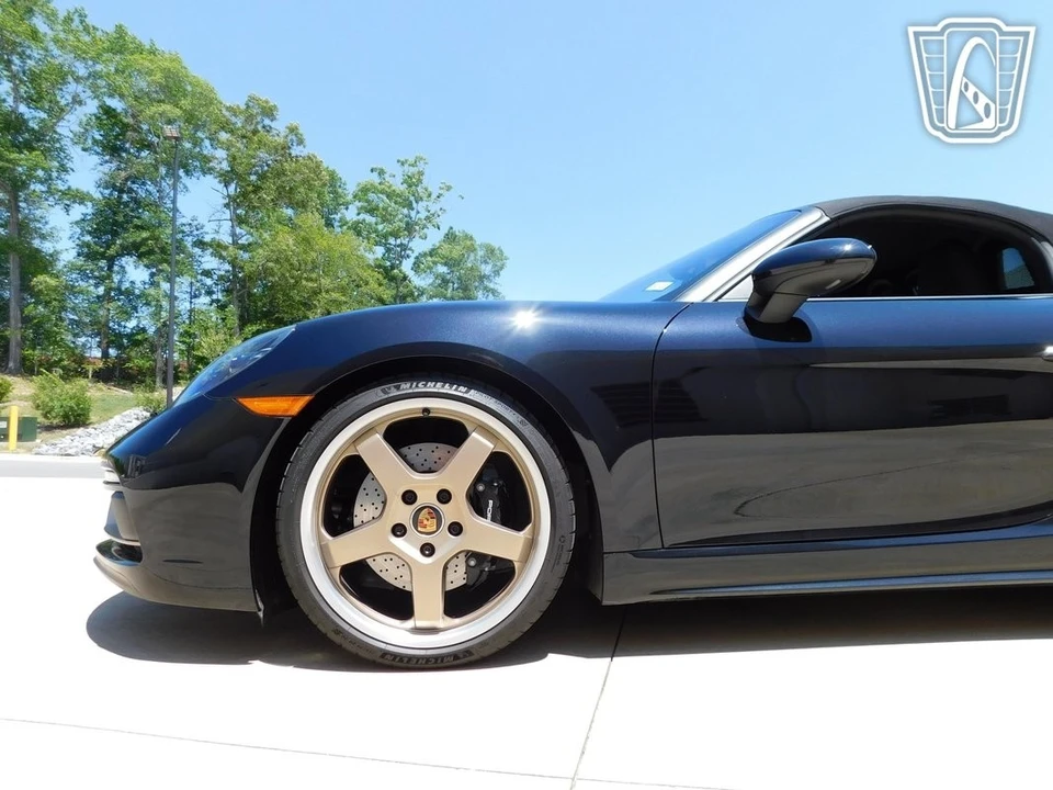2021 Porsche 718 Boxster - Image 12 of 21