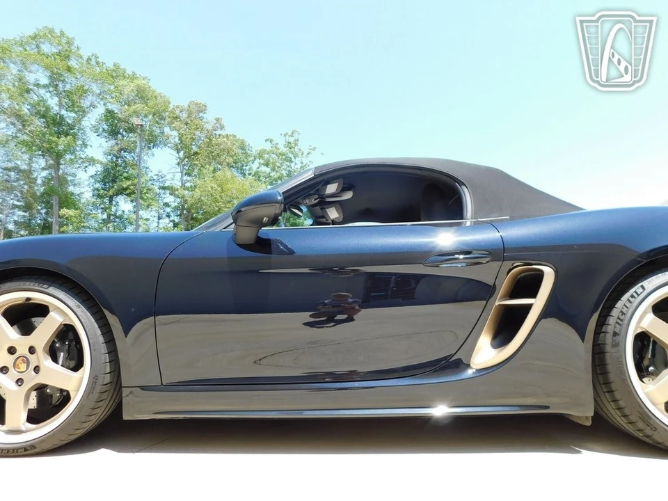 2021 Porsche 718 Boxster - Image 15 of 21