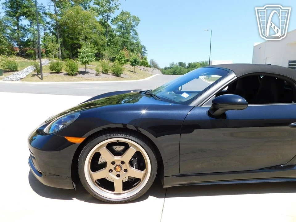 2021 Porsche 718 Boxster - Image 14 of 21