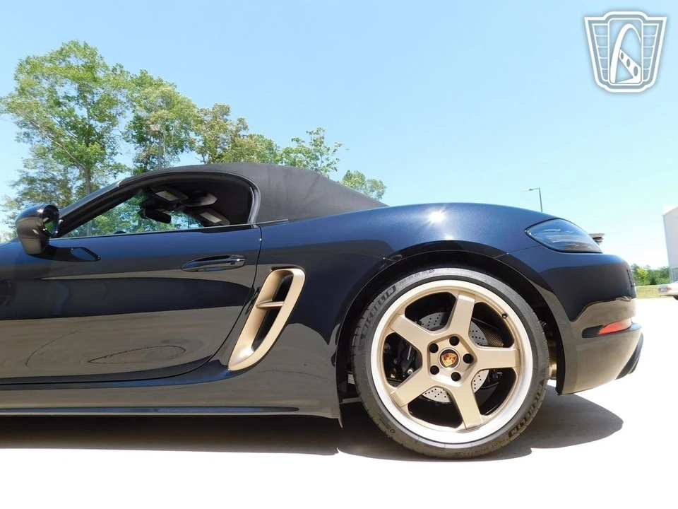 2021 Porsche 718 Boxster - Image 18 of 21
