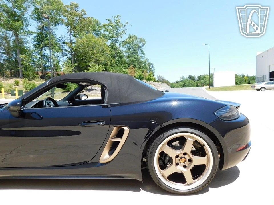 2021 Porsche 718 Boxster - Image 19 of 21