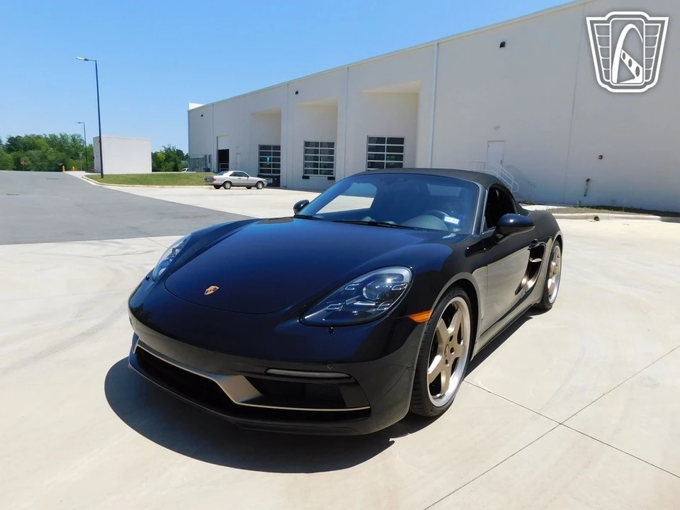 2021 Porsche 718 Boxster - Image 11 of 21