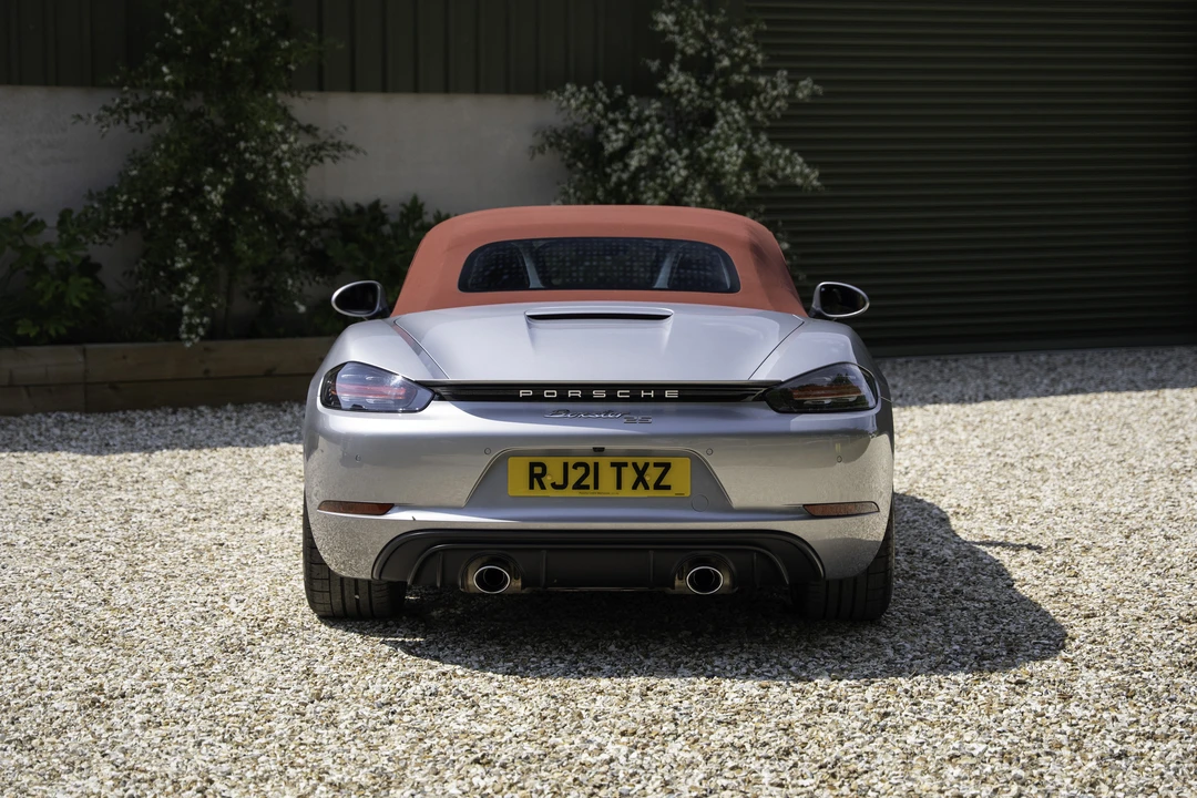 2021 Porsche 718 Boxster - Image 14 of 31