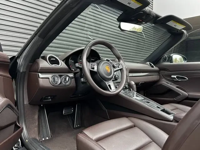 2021 Porsche 718 Boxster GTS 4.0 - Image 4 of 7