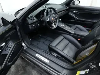 2021 Porsche 718 Boxster GTS 4.0 - Image 4 of 4