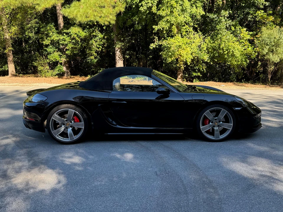 2021 Porsche 718 Boxster GTS 4.0 - Image 17 of 31