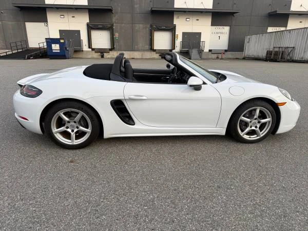 2021 Porsche 718 Boxster - Image 8 of 12