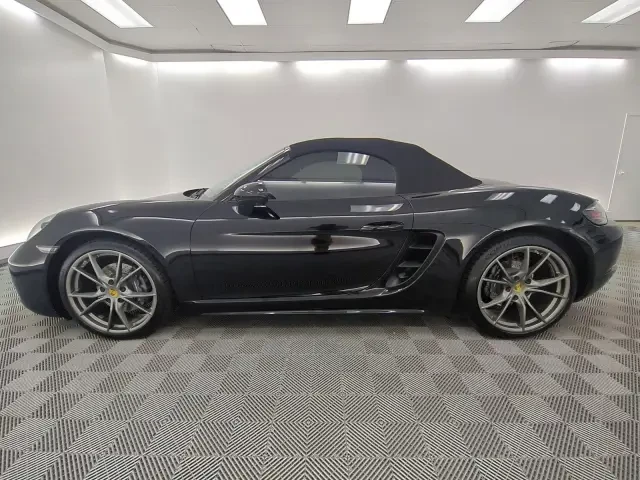2021 Porsche 718 Boxster - Image 2 of 4