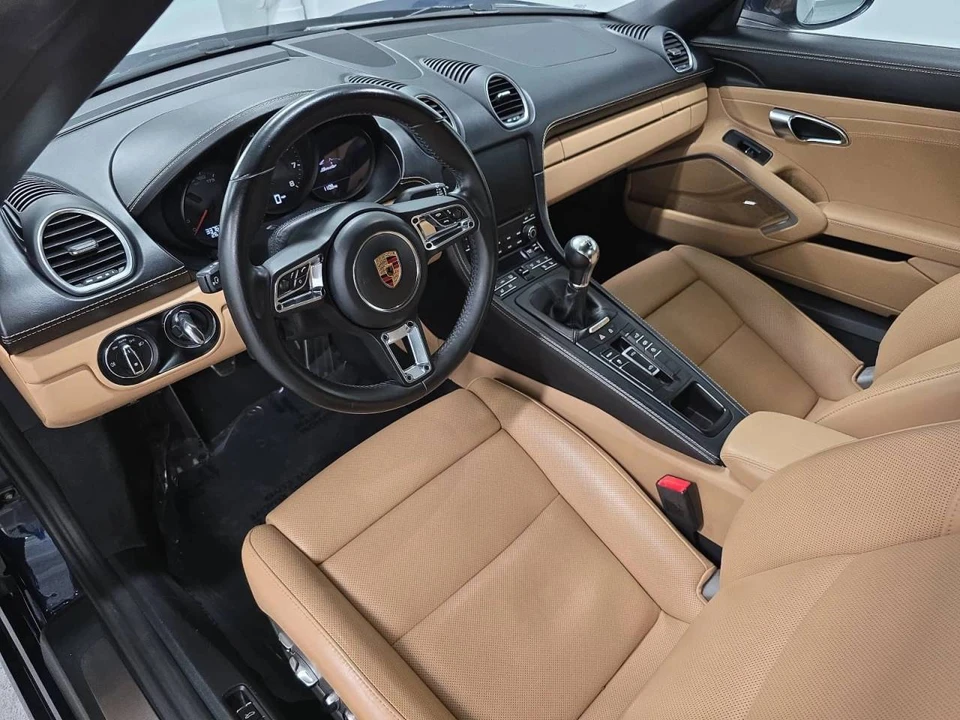 2021 Porsche 718 Boxster - Image 4 of 5