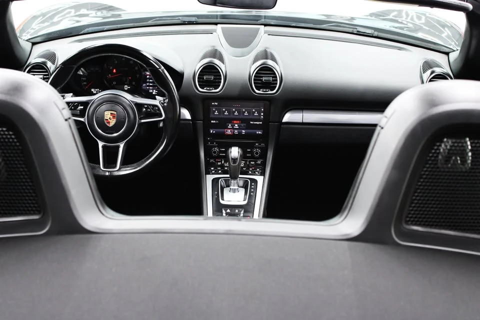 2021 Porsche 718 Boxster - Image 2 of 4